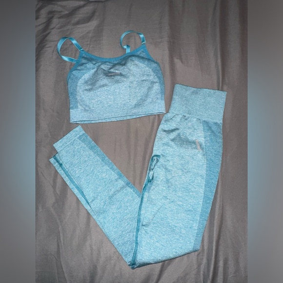 Gymshark set - Picture 1 of 4